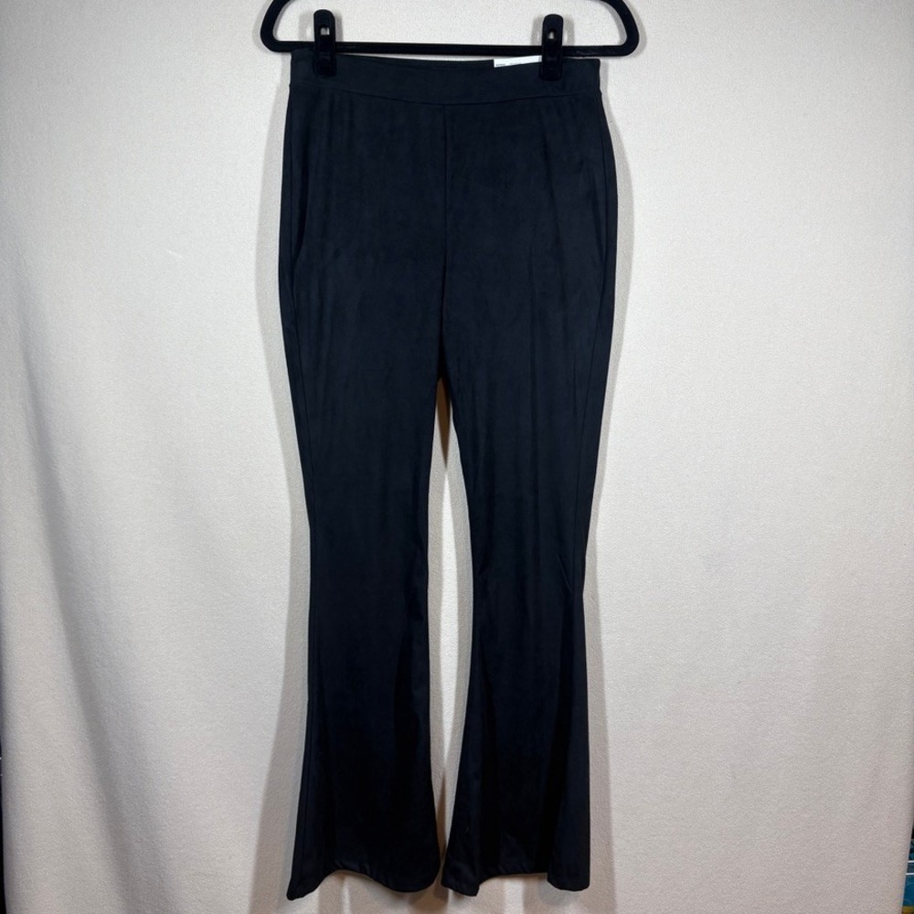 SO Womens Luxe High Rise Pull-On Flare Black Luxe Yoga Pants Medium Athleisure